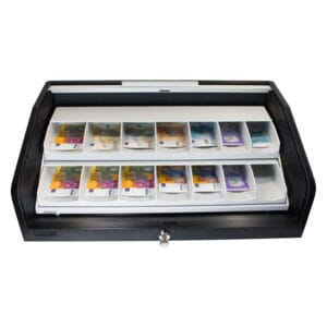 Offene Kassenschublade mit Euro-Scheinen