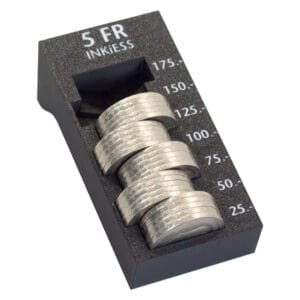 Münzhalter mit gestapelten 5 Franken Münzen.